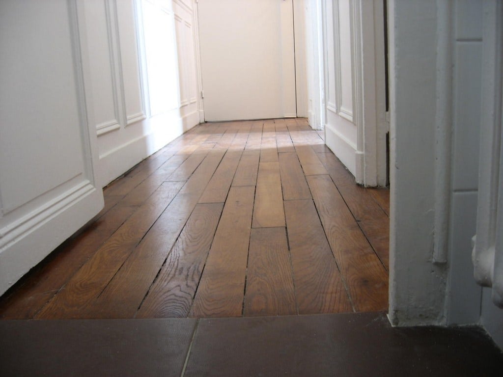 Couloir après travaux, Rénovation appartement de 30m2 au quartier des Batignolles PARIS 75017