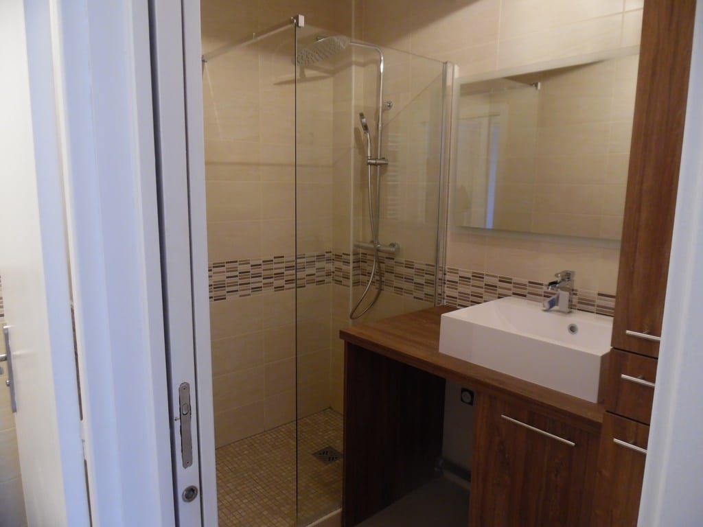 Salle de bain après travaux, Rénovation appartement à Porte de Saint Ouen PARIS 75017 de 68 m2