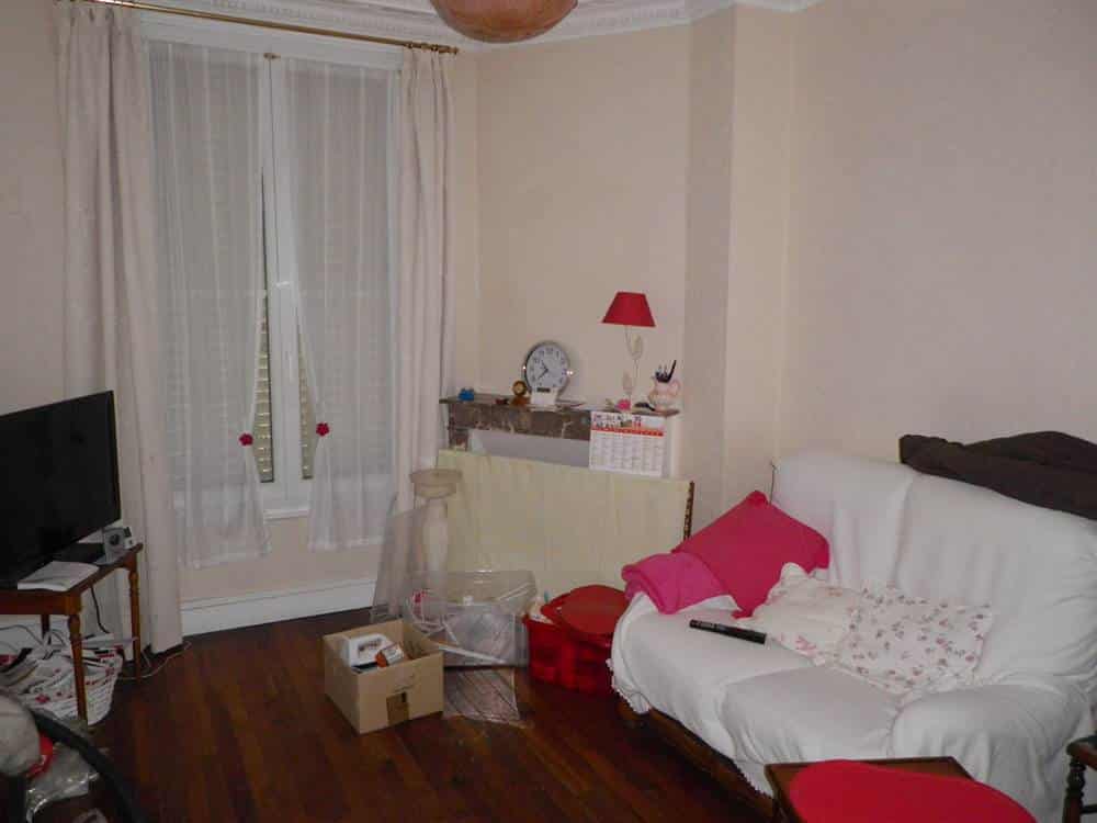 Salon avant travaux, Rénovation appartement proche de Gare de Bécon-les-Bruyères à Courbevoie de 45 m2
