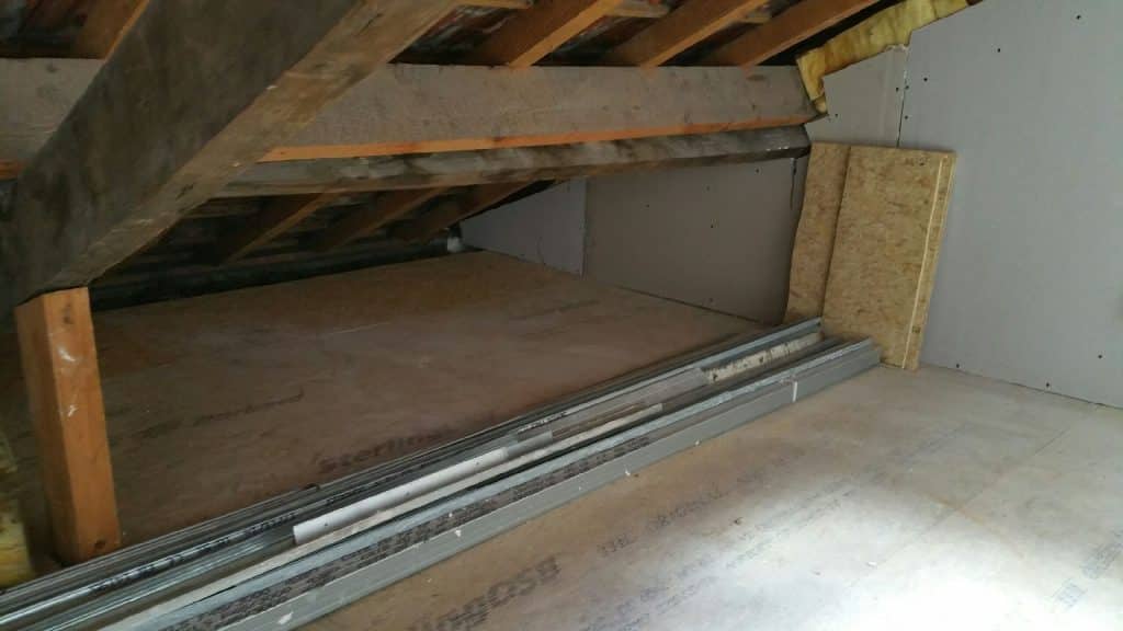 Combles avant travaux, Aménagement de combles dans un studio à Paris quartier Butte-aux-Cailles 75013 de 28 m2