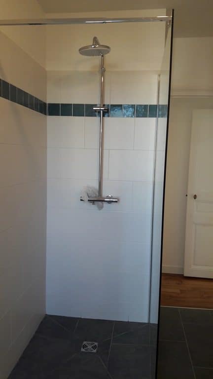 Douche après travaux, Rénovation appartement à LEVALLOIS PERRET proche NEUILLY SUR SEINE de 70 m2