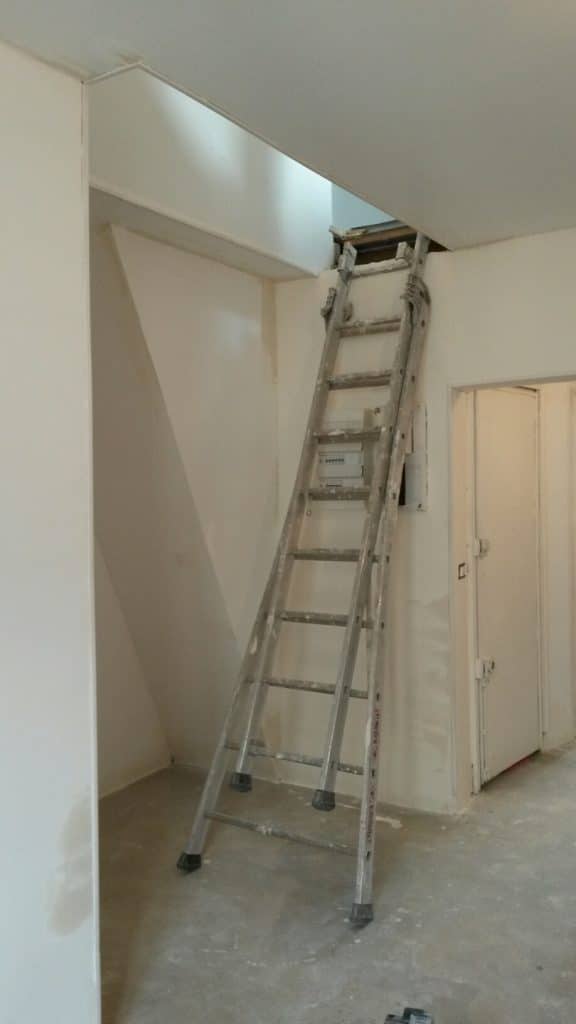 Escalier avant travaux, Rénovation appartement à La Motte-Picquet-Grenelle PARIS 15 de 46 m2