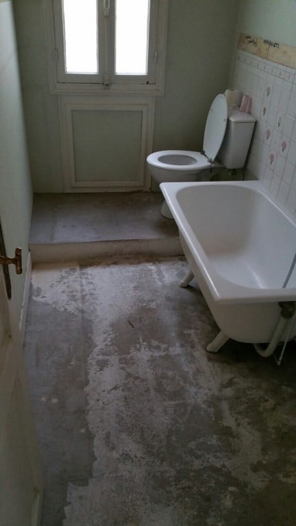 Salle de bain avant travaux, Rénovation appartement Boulogne Jean Jaures 92100 de 52 m2