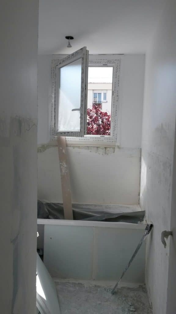 Salle de bain avant travaux, Rénovation appartement CACHAN 94230 de 59 m2