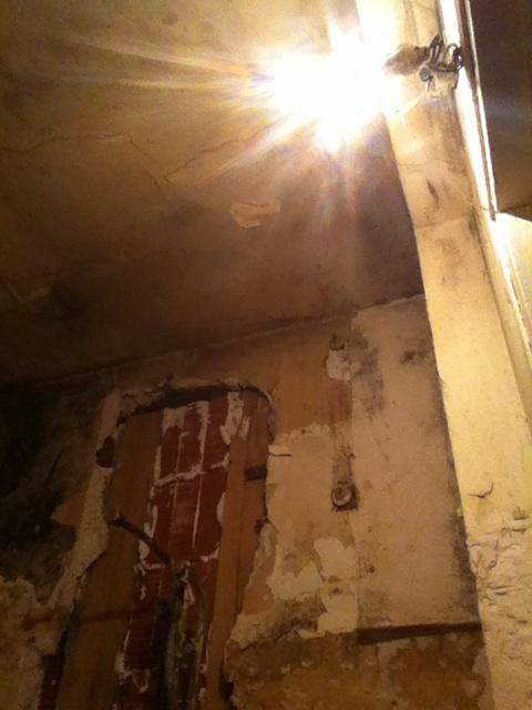 photo salle d’eau 2 PARIS 11 AVANT TRAVAUX