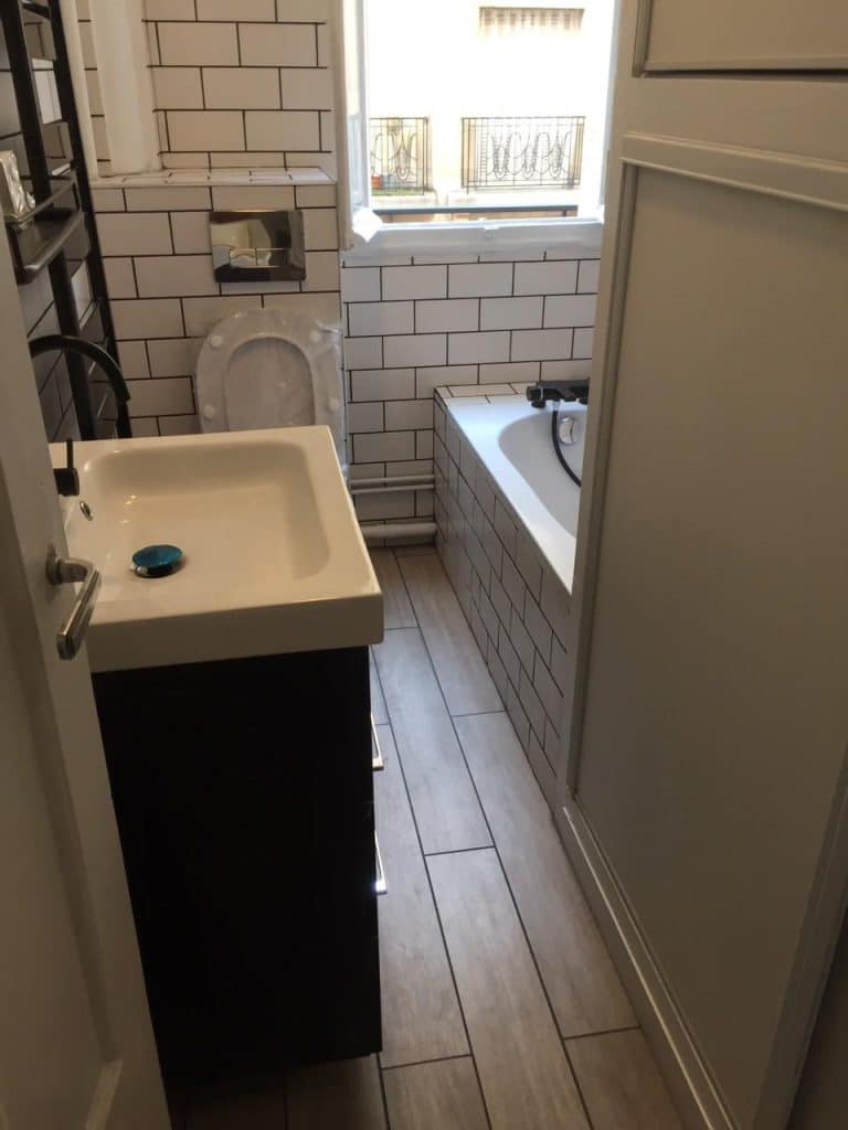 Salle de bain après travaux, Rénovation studio quartier convention PARIS 75015 de 27 m2